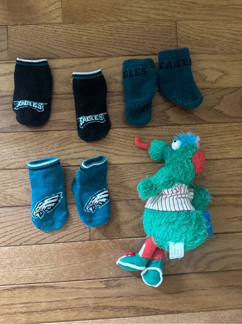 🏈⚾️ Philadelphia Sports Team Baby Socks Phillie Phanatic plush Phillies eagles
